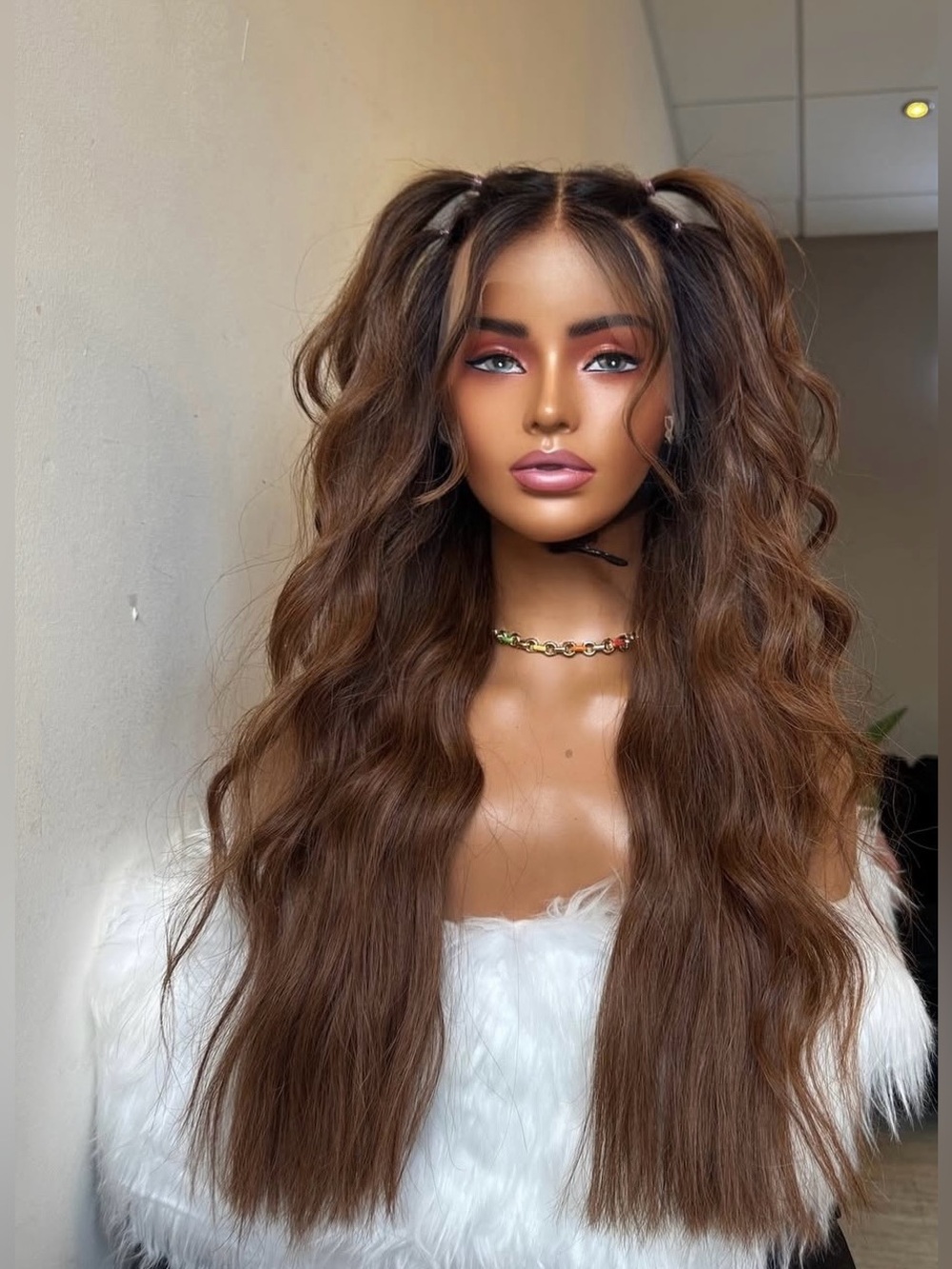 Brown Long Wavy Women’s Wig Natural Chestnut Tone